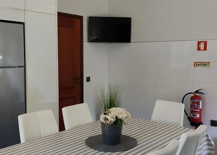Semesterbostad Casa Dos Avos *